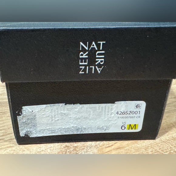 NEW Naturalizer Buckle Detail Back Slip-On Loafers - Gisella Size 6 - Picture 10 of 10